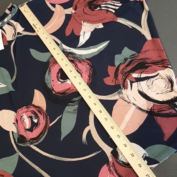 Sew in Love Float on Floral Navy with Floral Print Bat Wing Blouse  NWT - Picture 11 of 13